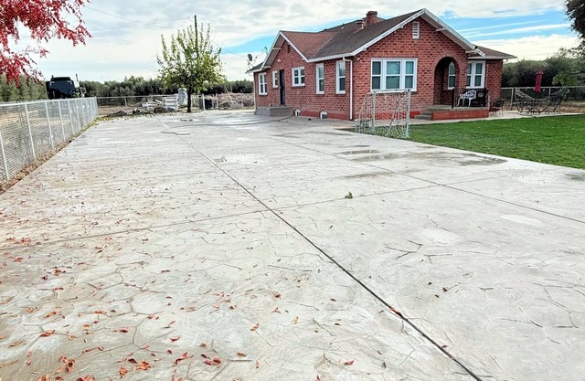 Cheerful cozy secured ranch style close 99 freeway&famous food restaurants