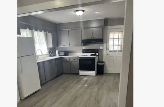 Cheerful Home in the Heart of Harlingen, Texas!!