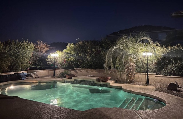 Cheerful Home with a pool