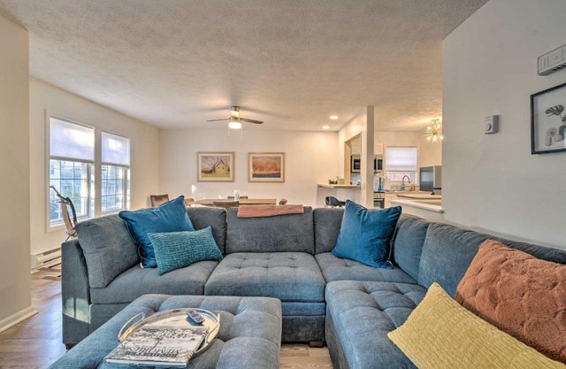 Cheerful Rochester Apartment Great Location!