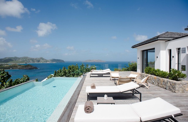 Chef included by Fantasia Villas: Villa Rock
