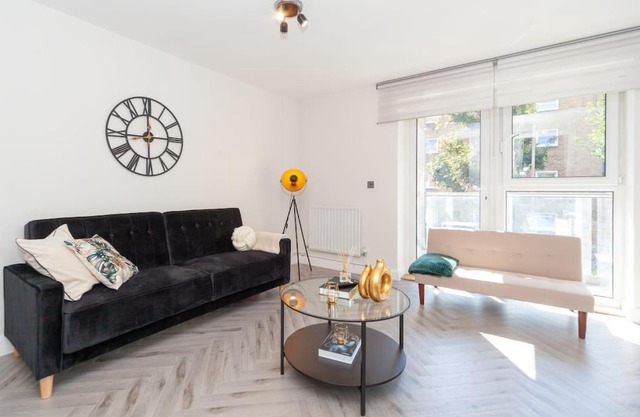 Chelsea Battersea Luxury 5 star prime location London