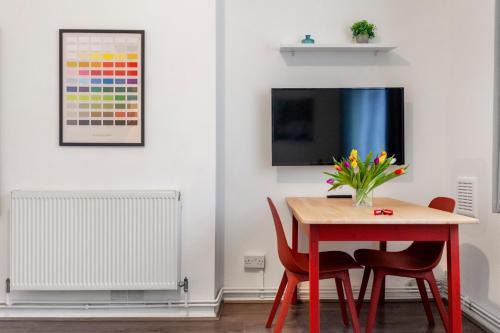Chelsea Studio Flat Apartment - Cosy, Secure and Quiet