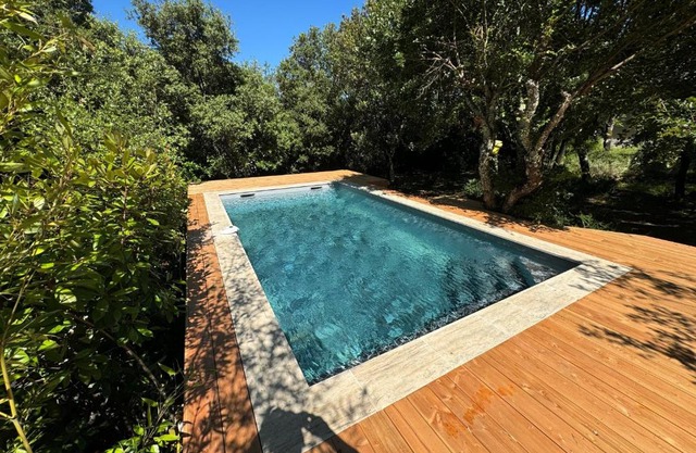 Chemin de Ronze - Maison au calme avec piscine