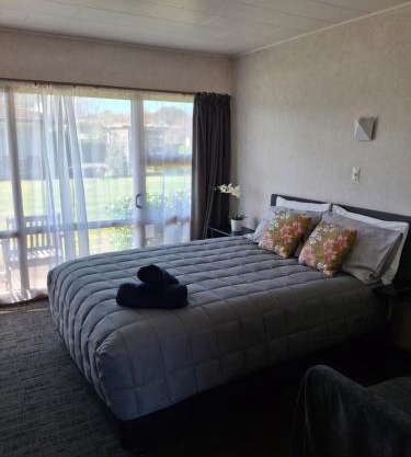 Cherry Grove Motel