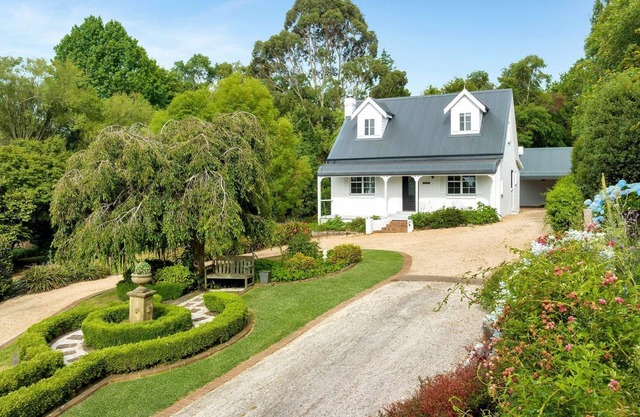 Cherry Tree Cottage, Burrawang, Southern Highlands