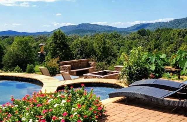 Beautiful Mountain Views with a Resort Style Pool and Wedding Venue