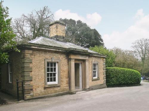Chesnut Cottage - 27524