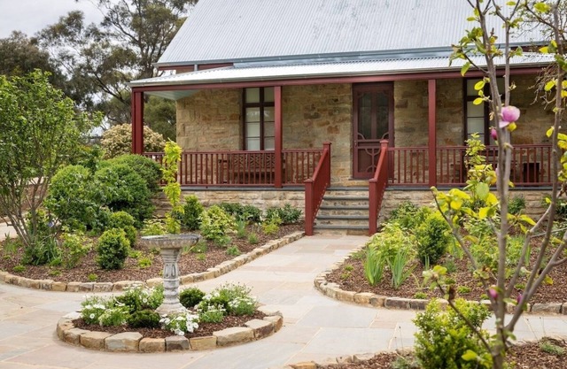 CHESTER COTTAGE, CASTLEMAINE