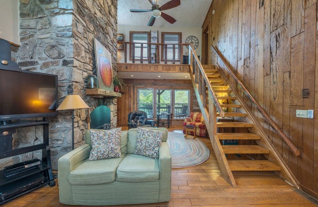 Chestnut House | Mountain Views & River Access!