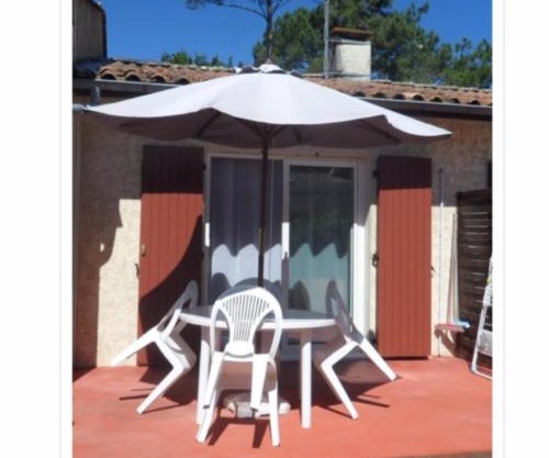 Chez Claire à Maubuisson- Location saisonnière