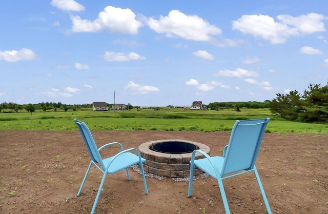 Chez E&H – A Breezy Blend of Charm & Seaside Comfort