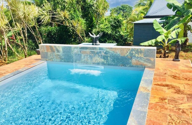 Chez Kelly et Nicolas, le paradis de Sofaia
