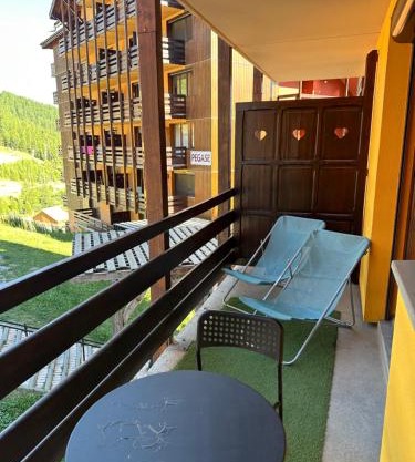 chez Lougia
