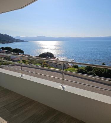 Chez Vicky, superbe appartement avec parking privé piscine et vue exceptionnelle