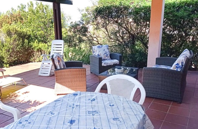 Chia, casa de Onyx, a 150 metros del mar, aire acondicionado., Capacidad para 6, 2 baños