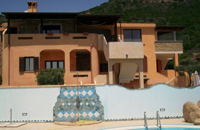 CHIA casa villa impresionante vista al mar terraza, piscina, wi fi gratuito