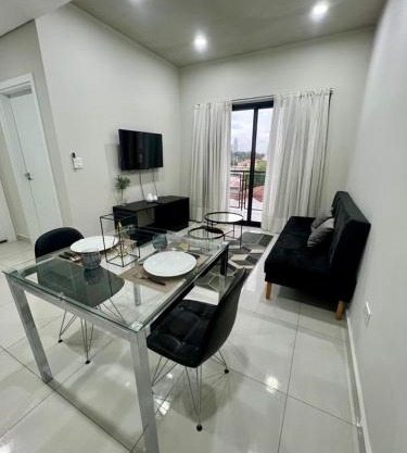 Chic 1 Bed Apt In Luque With Terrace And Pool