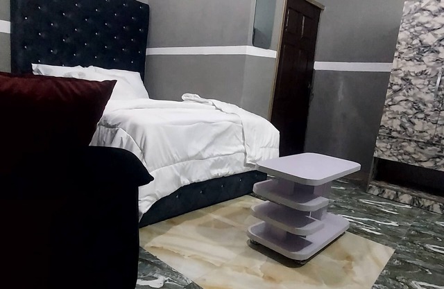 Chic 1-bedroom apartment with WiFi, AC in Lekki