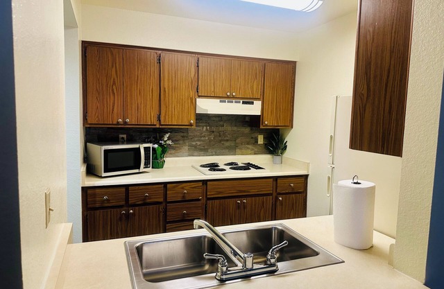 Chic 1-bedroom with WiFi and AC in vibrant Mesa