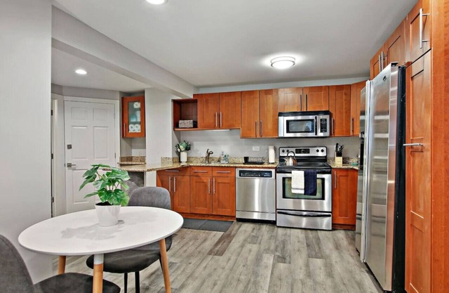 Chic Chicago Getaway: 1BR with Modern Comforts