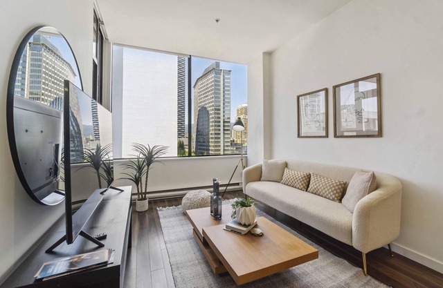 Chic 1BR Retreat in Downtown!