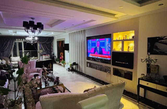 Chic 2-bedroom apartment with WiFi, AC in charming Alexandria Governorate