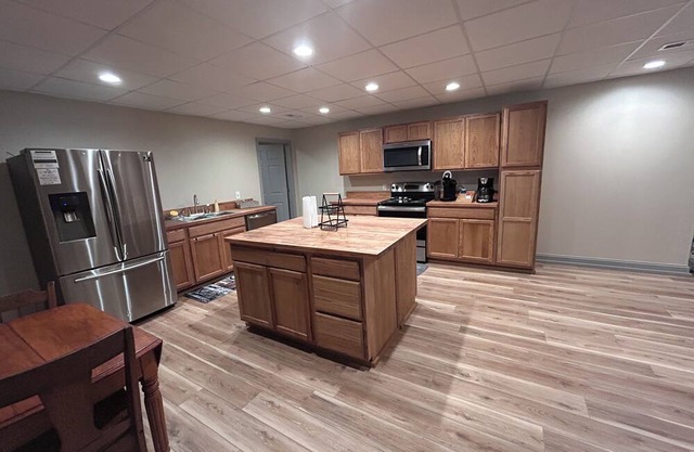 Chic 2-bedroom apartment with WiFi, AC in the fabulous Newnan countryside