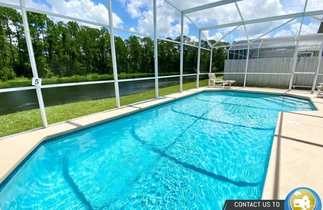 Deliciosa casa familiar con vista al lago!4/2. 5 w piscina