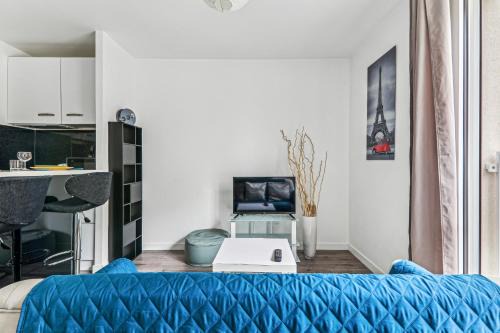 Chic and comfortable apart
