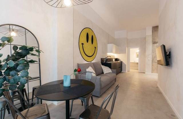 Chic and Cozy Stay in Valencia