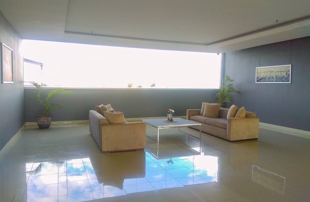Chic and Cozy Studio Park View Condominium Apartment