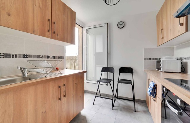Chic and spacious apart with parking