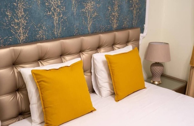 Chic Boutique House