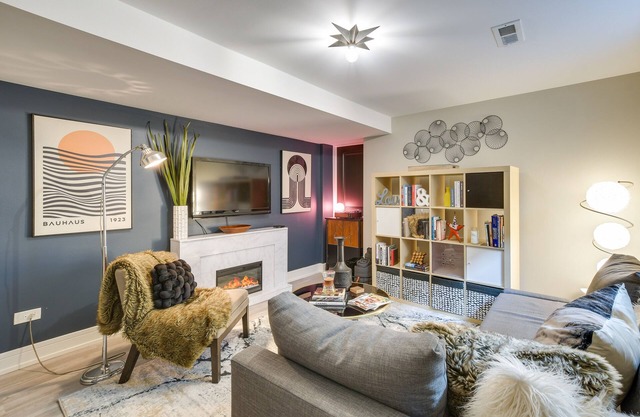 Chic Forest Park Home w/ Patio - 10 Mi to Chicago