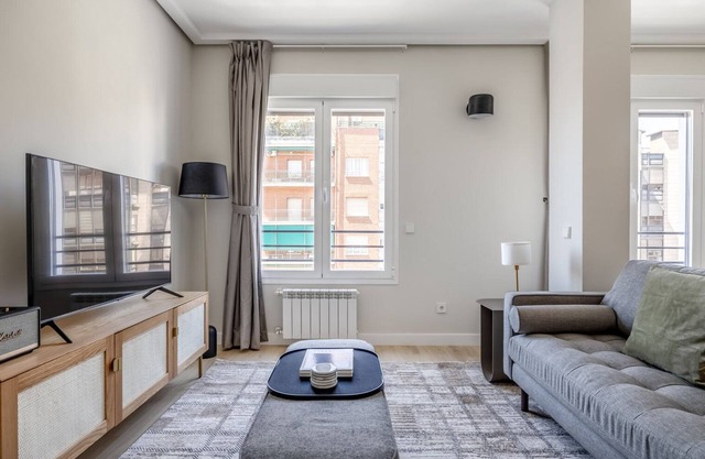 Chic Ibiza 3BR w/ Doorman, nr Retiro Park, by Blueground