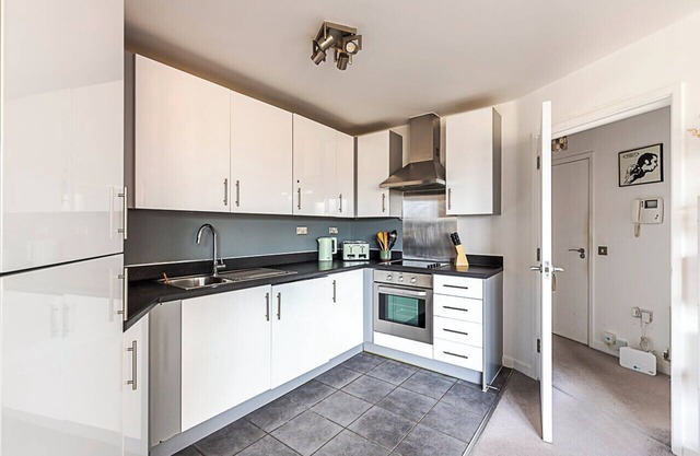Chic & Modern Dalston Apartment