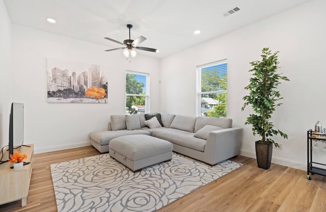 Chic new build 2BR/2BA near downtown Memphis