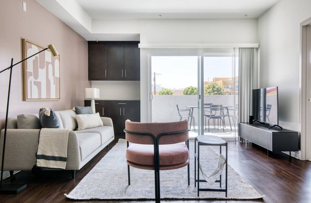 Chic North Hollywood 2BR w/ Gym & Pool, nr Westfield Mall, by Blueground