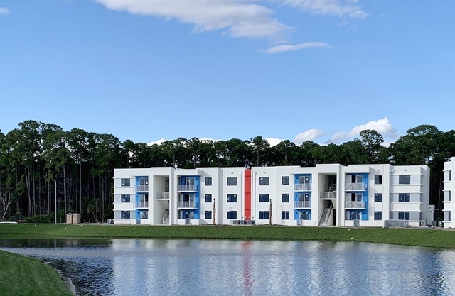Chic & Spacious 2Bed/2Bath Apartment with Premium Amenities