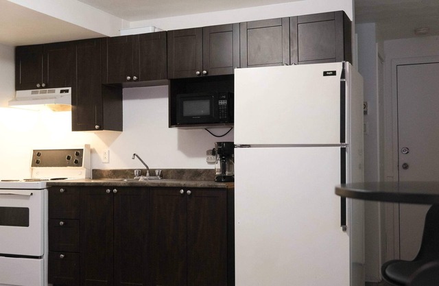 Chic Studio Prime Location