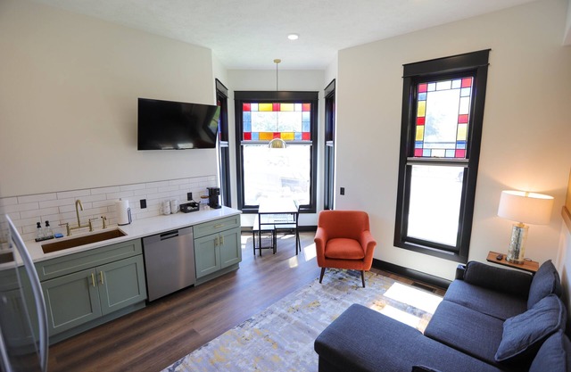 Downtown Apartment at The Victorian