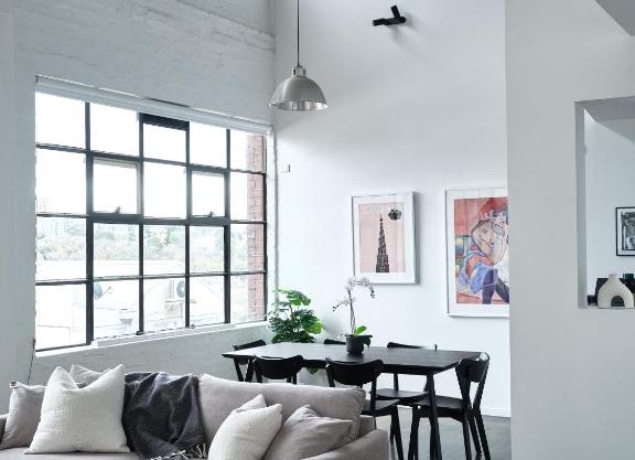 Chic Urban Loft in Prime Location