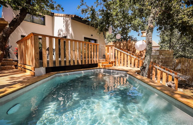 Chic villa 4 pers grand confort-heated pool-jacuzzi-wifi