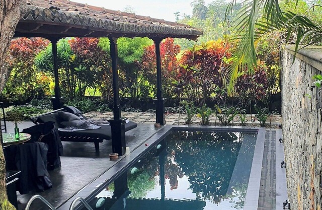 Chic Villa with a Pool Near Galle 1009