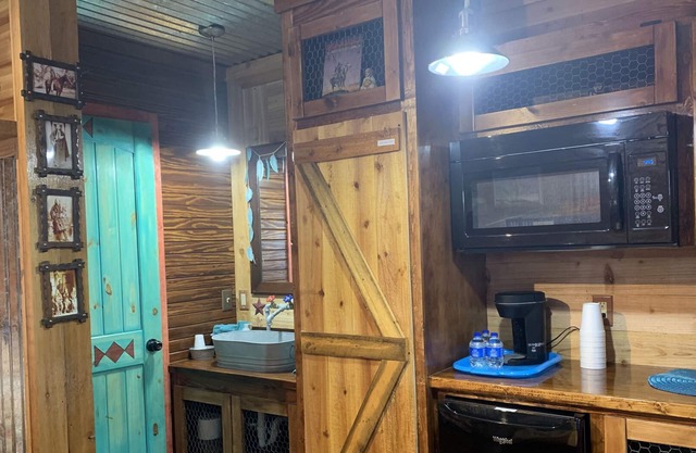 Cabina principal de lujo de nueva construcción Explore las montañas de Wichita Relájese y retroceda