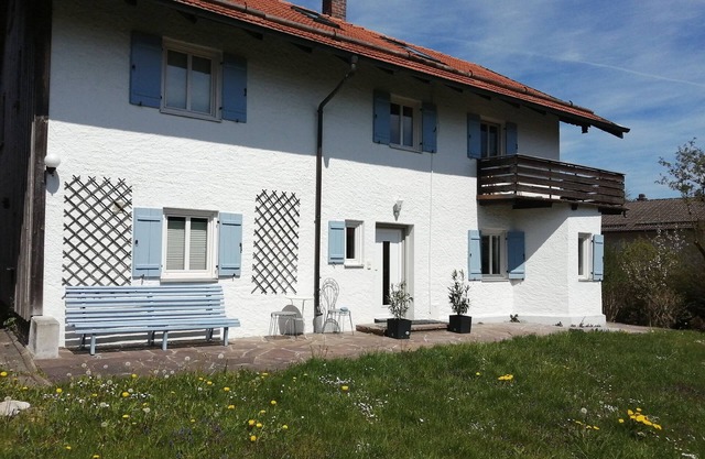 ChiemseeZeit - large beautiful apartment with balcony, terrace & garden in Rimsting