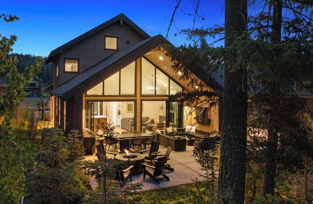 Chill, Grill & Soak | Forest Hot Tub, Firepit, BBQ