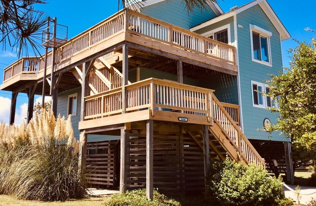Un hogar lejos de la comodidad del hogar con el encanto clásico de Outer Banks
