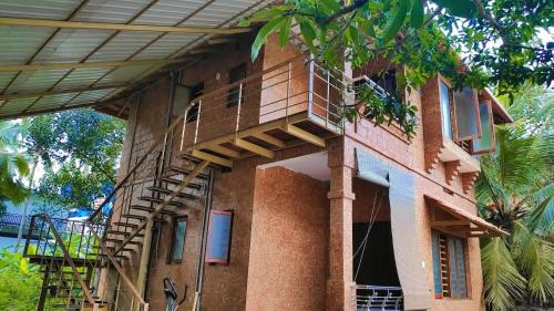 CHINCHOOS HOMESTAY